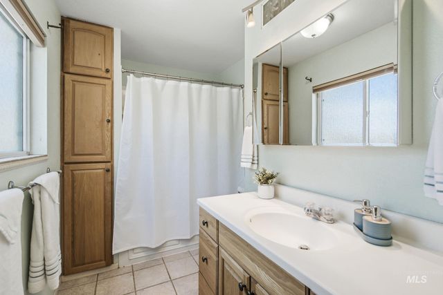 2236 N Bryson Rd, Boise, ID 83713