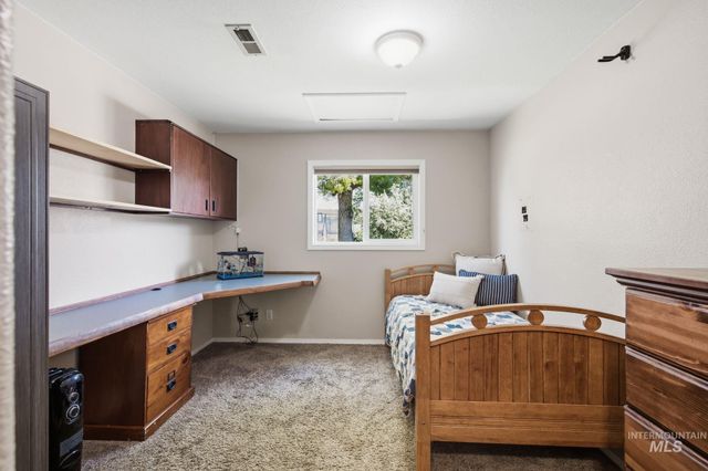 2236 N Bryson Rd, Boise, ID 83713