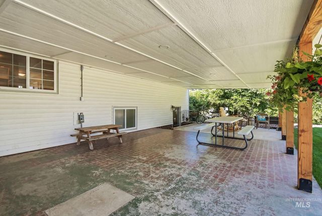 2236 N Bryson Rd, Boise, ID 83713
