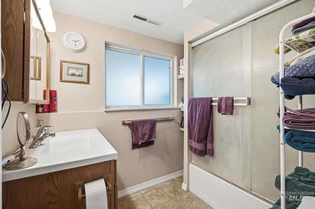 2236 N Bryson Rd, Boise, ID 83713