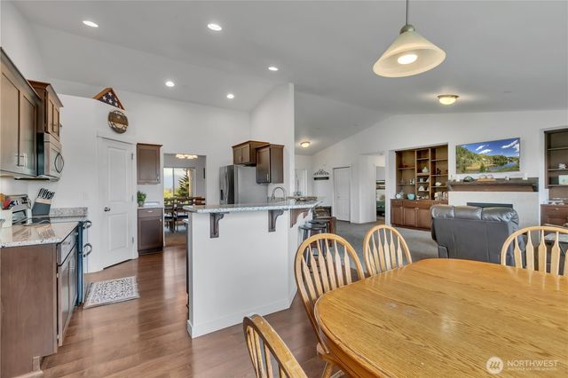 25906 272nd Avenue SE, Ravensdale, WA 98051