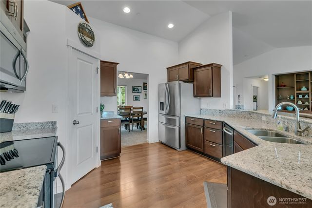 25906 272nd Avenue SE, Ravensdale, WA 98051