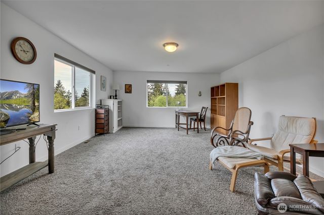25906 272nd Avenue SE, Ravensdale, WA 98051