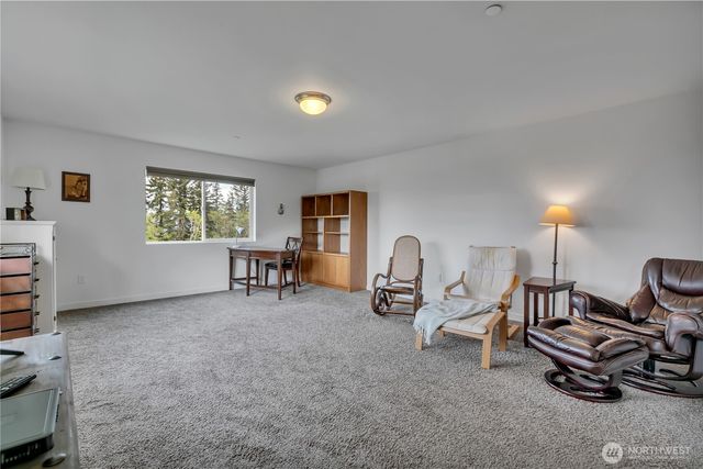 25906 272nd Avenue SE, Ravensdale, WA 98051