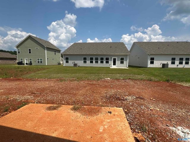 327 Emma Way, New Market, AL 35761