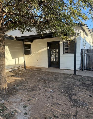 907 E 15th St, Big Spring, TX 79720