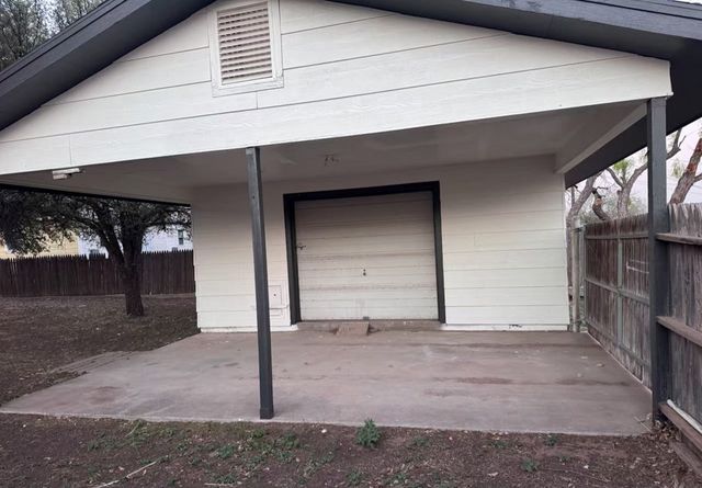 907 E 15th St, Big Spring, TX 79720