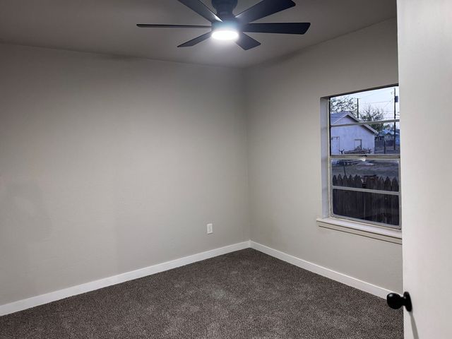 907 E 15th St, Big Spring, TX 79720