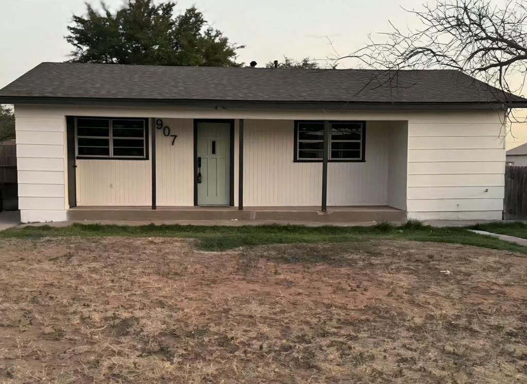 907 E 15th St, Big Spring, TX 79720