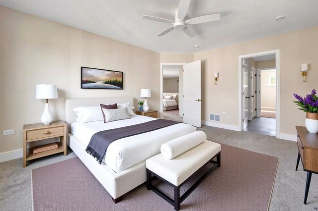 421 Haber Road 7, Cary, IL 60013