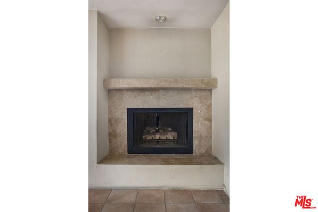 1017 Pearl Street E, Santa Monica, CA 90405