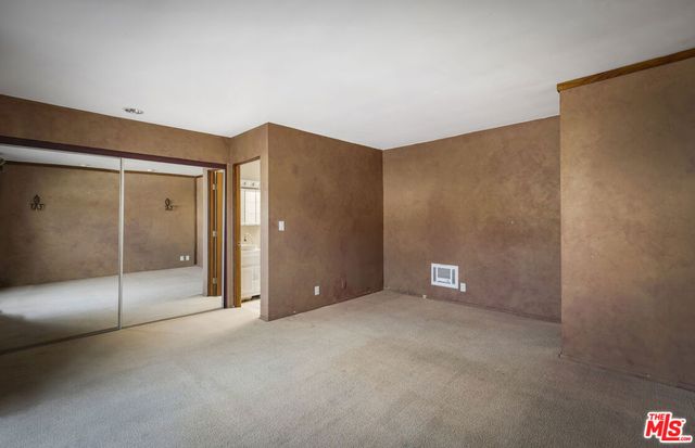 1017 Pearl Street E, Santa Monica, CA 90405