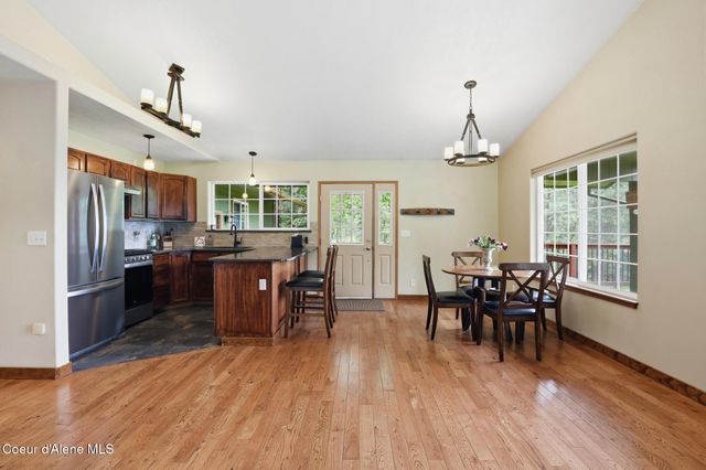 8766 W Barrett Dr, Rathdrum, ID 83858