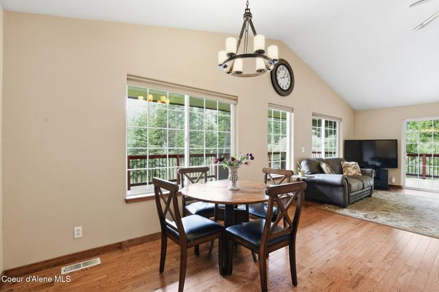 8766 W Barrett Dr, Rathdrum, ID 83858