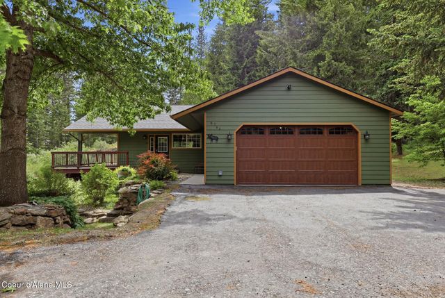 8766 W Barrett Dr, Rathdrum, ID 83858