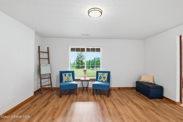 8766 W Barrett Dr, Rathdrum, ID 83858