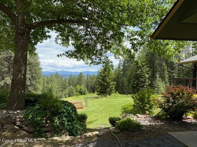 8766 W Barrett Dr, Rathdrum, ID 83858
