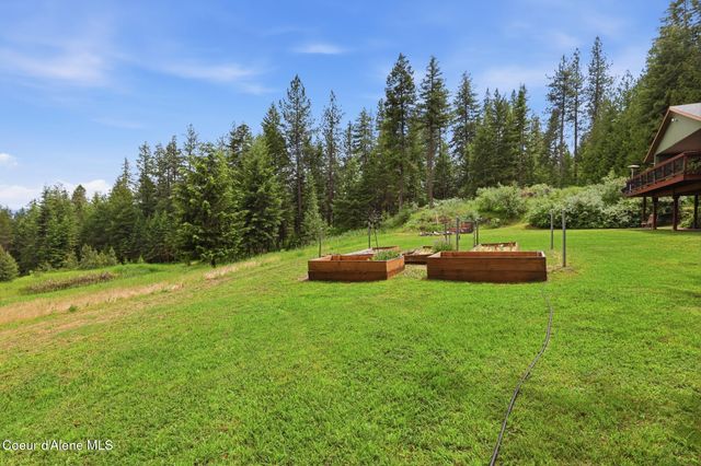 8766 W Barrett Dr, Rathdrum, ID 83858