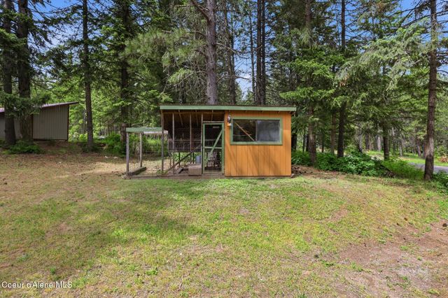 8766 W Barrett Dr, Rathdrum, ID 83858