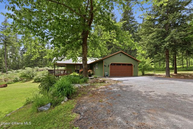 8766 W Barrett Dr, Rathdrum, ID 83858