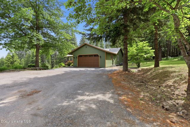 8766 W Barrett Dr, Rathdrum, ID 83858
