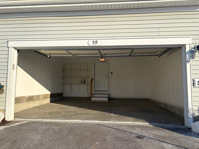 59 Brooksmont Dr 59, Holliston, MA 01746