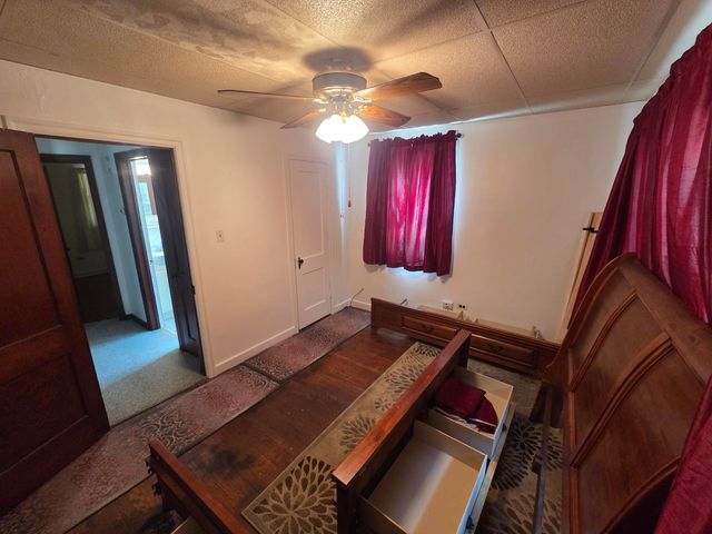 840 175th Street, Hammond, IN 46324