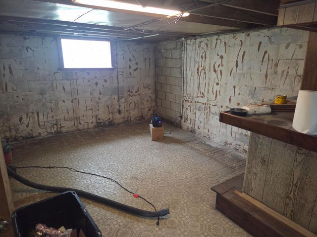 840 175th Street, Hammond, IN 46324