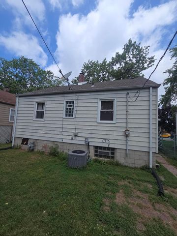 840 175th Street, Hammond, IN 46324