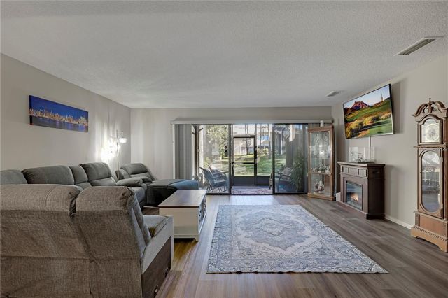 7864 PLAYA DEL REY COURT 7864, Jacksonville, FL 32256