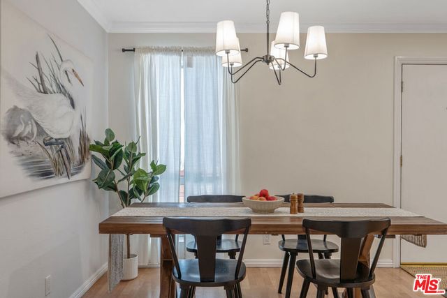 837 N West Knoll Drive 109, West Hollywood, CA 90069