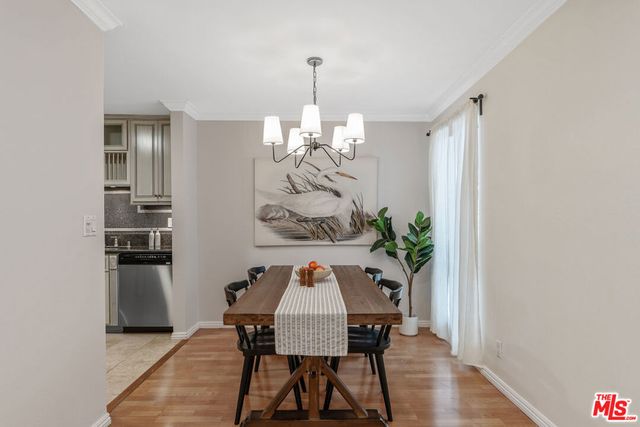 837 N West Knoll Drive 109, West Hollywood, CA 90069