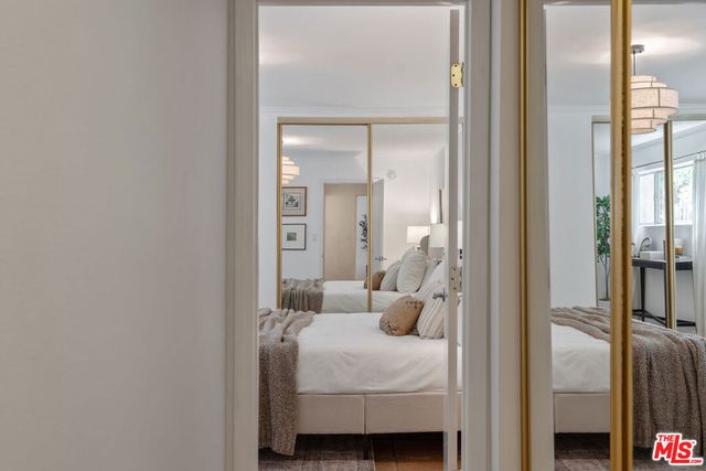 837 N West Knoll Drive 109, West Hollywood, CA 90069