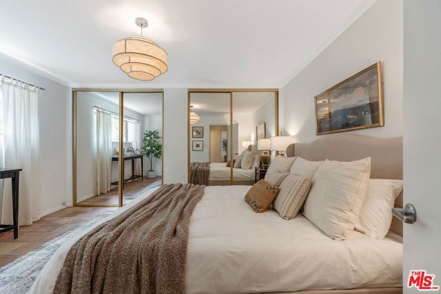 837 N West Knoll Drive 109, West Hollywood, CA 90069