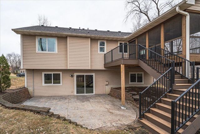 7507 Taylor Drive, Savage, MN 55378