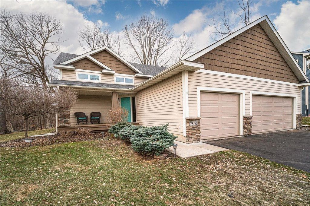 7507 Taylor Drive, Savage, MN 55378