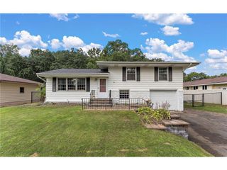 200 Rice Creek Boulevard, Minneapolis, MN 55432