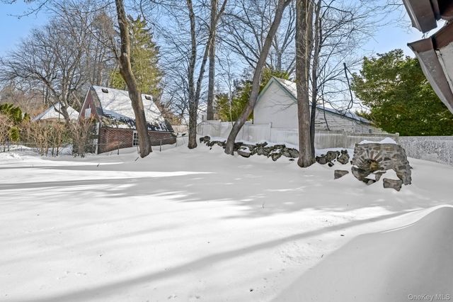 20 Lockwood Road, Scarsdale, NY 10583