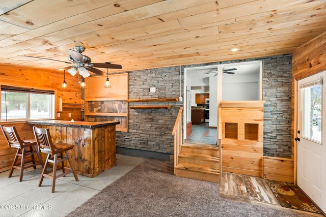 196 Conqua Lane, Rotterdam, NY 12306