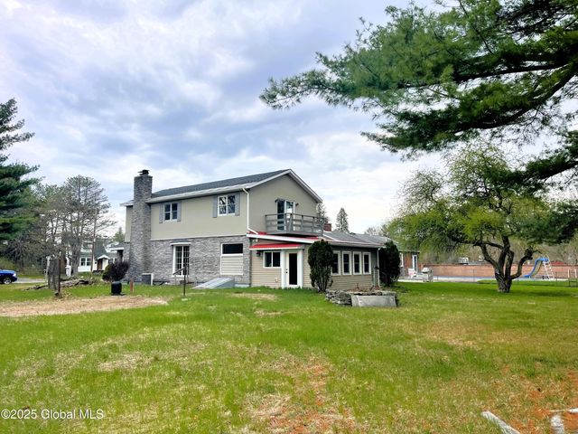196 Conqua Lane, Rotterdam, NY 12306