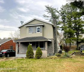 196 Conqua Lane, Rotterdam, NY 12306