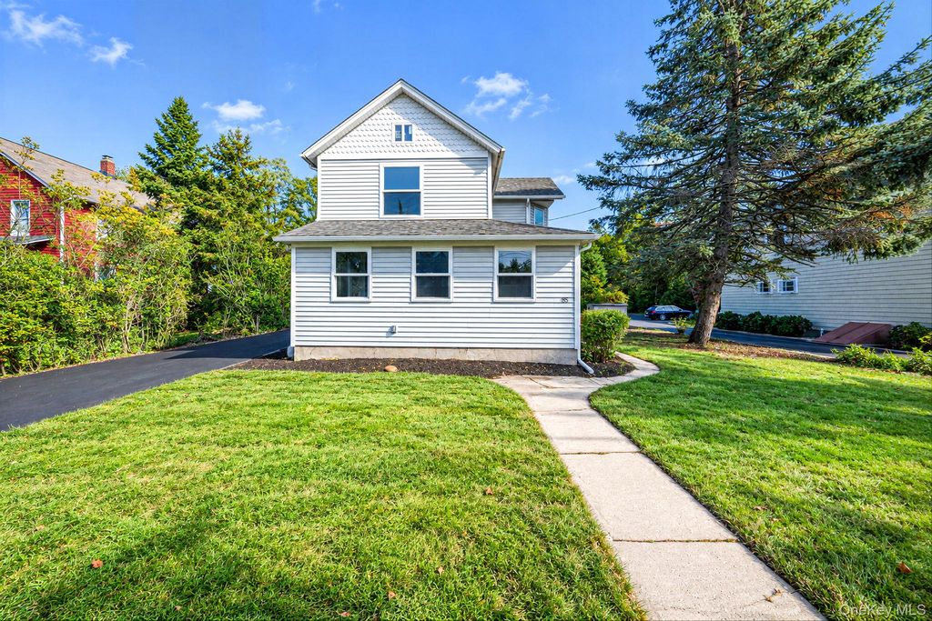 85 Jayne Avenue, Patchogue, NY 11772 — photo 2