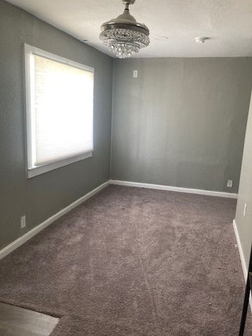 2434 S 9th Street, Waco, TX 76706