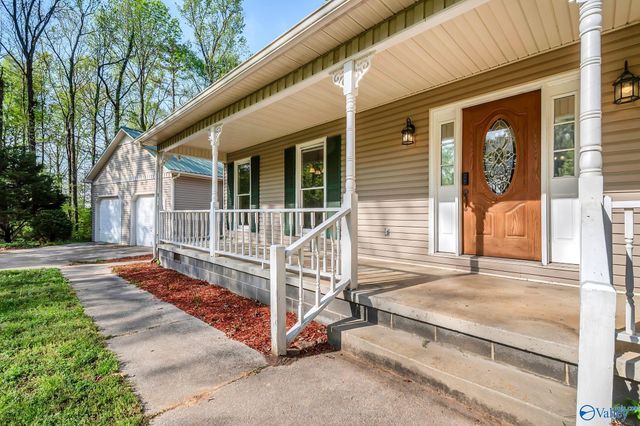 22519 Holt Road, Athens, AL 35613