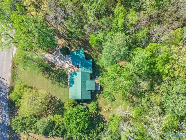 22519 Holt Road, Athens, AL 35613