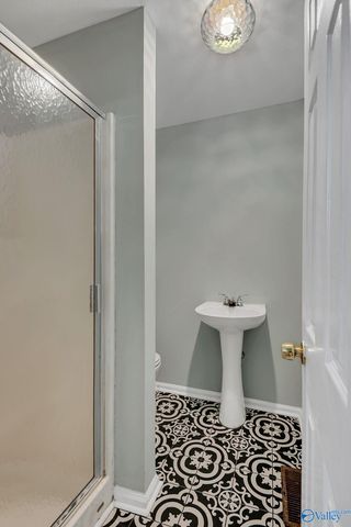 22519 Holt Road, Athens, AL 35613