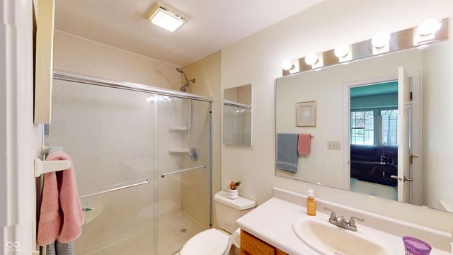 4221 Bay Leaf Circle, Indianapolis, IN 46237