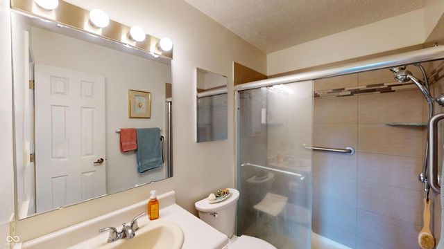 4221 Bay Leaf Circle, Indianapolis, IN 46237