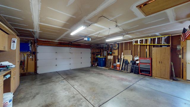 4221 Bay Leaf Circle, Indianapolis, IN 46237