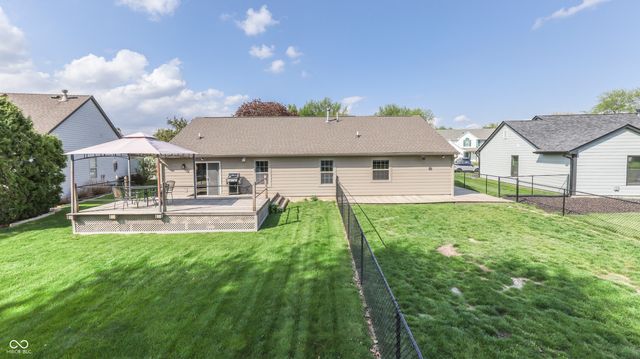 4221 Bay Leaf Circle, Indianapolis, IN 46237